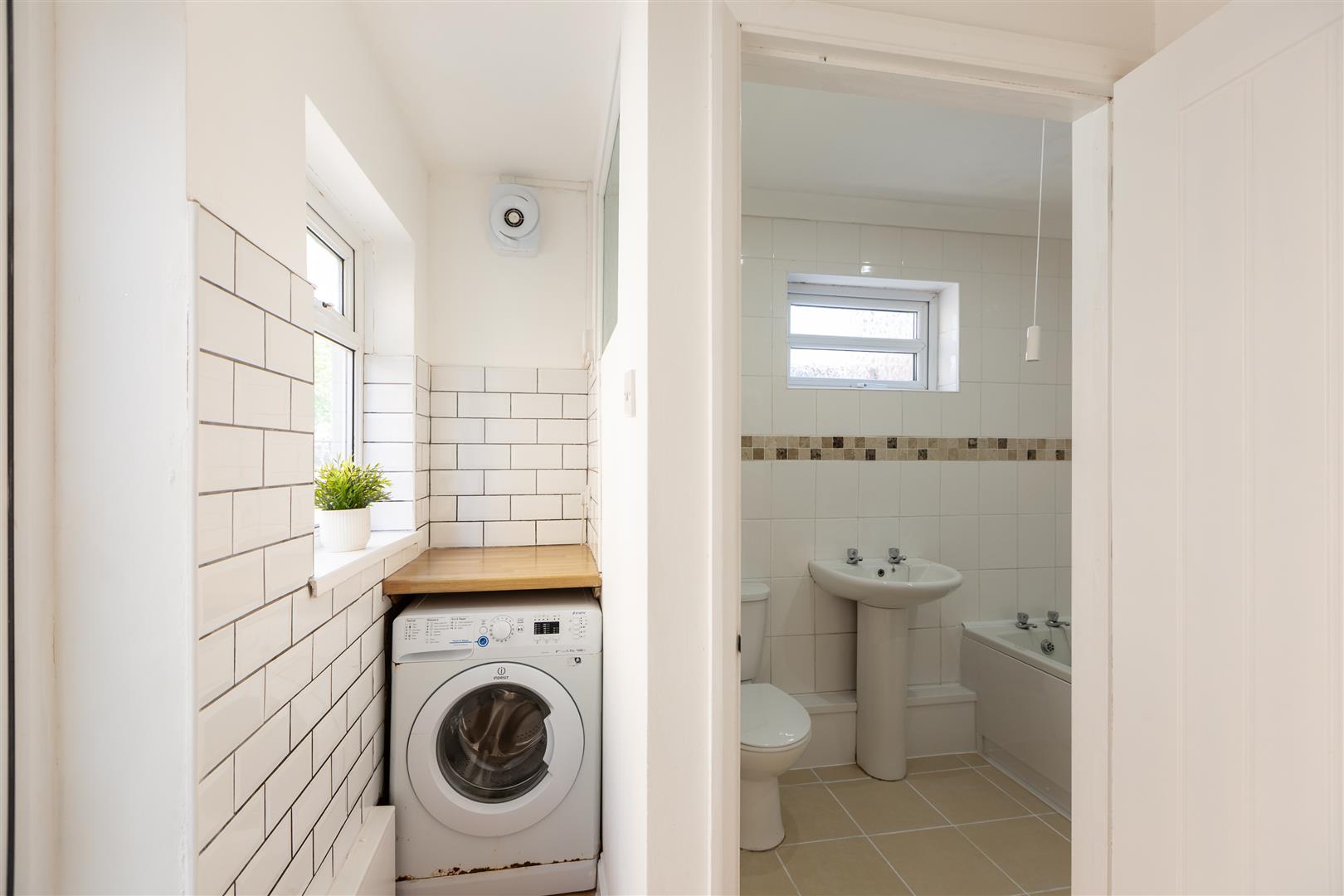 Armine Road, Fforestfach, Swansea, SA5 8DD